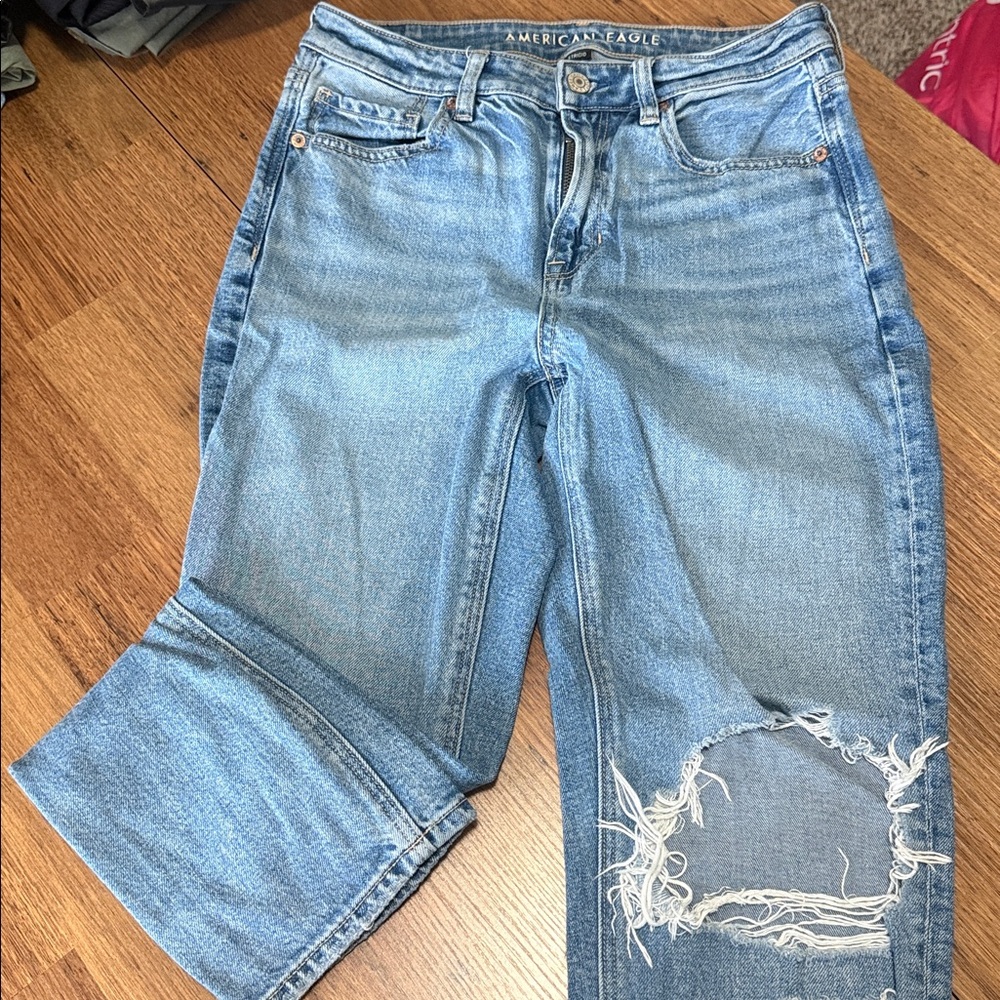 American Eagle Distressed Blue Jeans